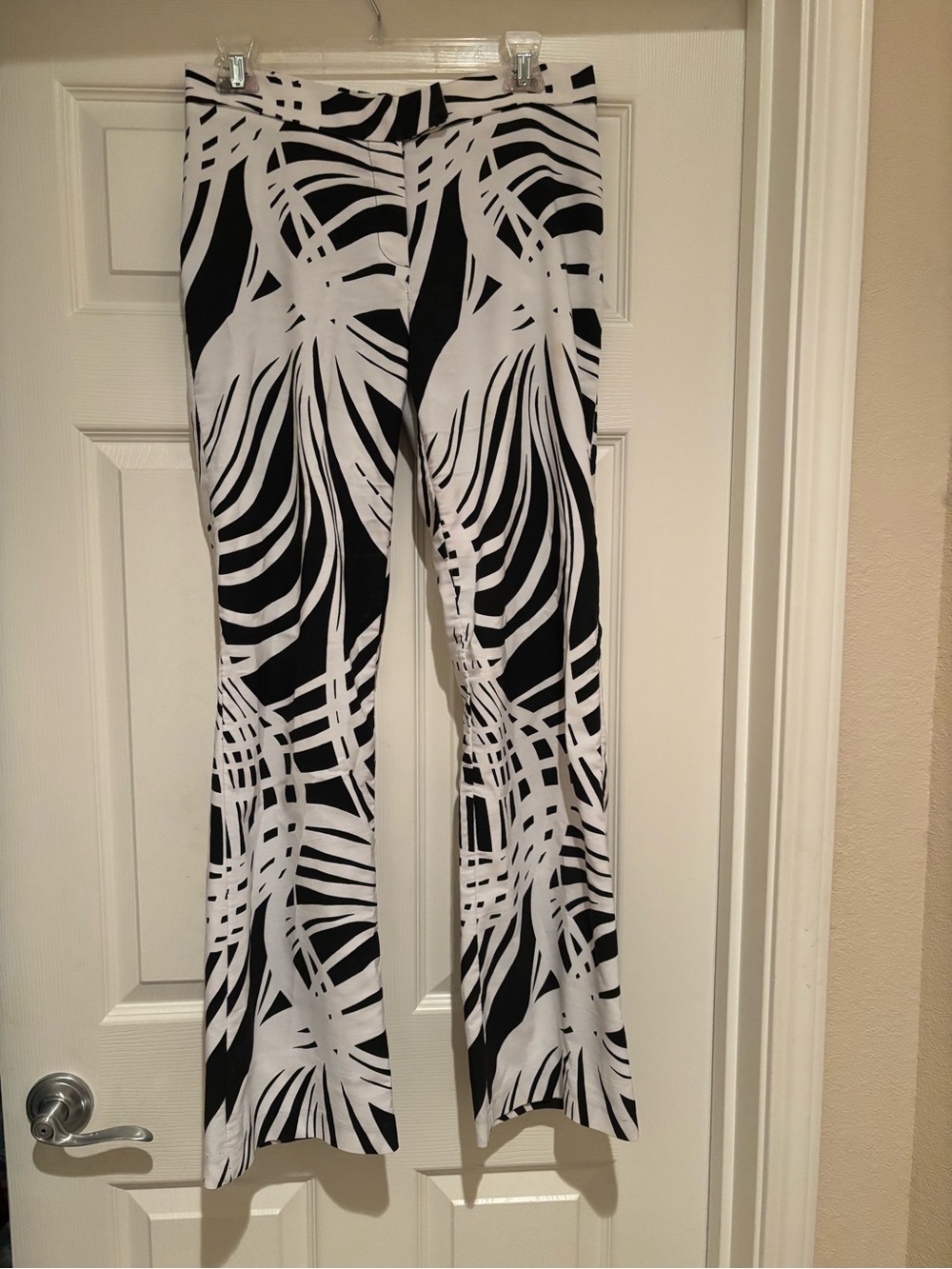 Charlotte Russe Black & White Palm-Print Flare Pants